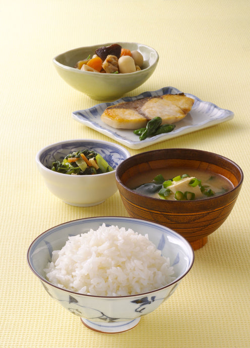 Traditional Japanese food and Fusion Japanese food: Washoku and Yoshoku